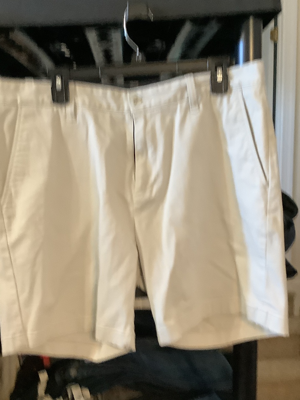 Nautica Men's Flat Front Shorts in Off-White/Cream, 34